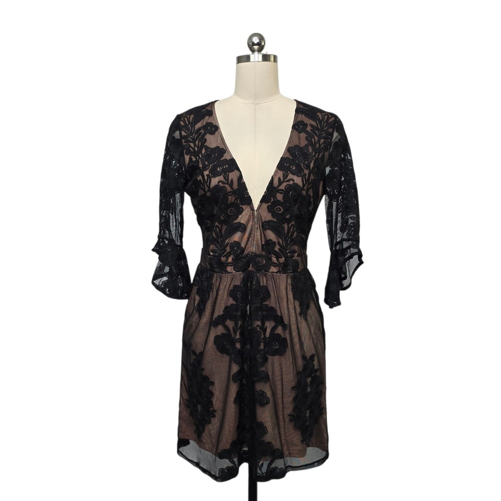 For Love & Lemons Luella Mini Dress Black Nude Floral Embroidery Bell Sleeve Lrg